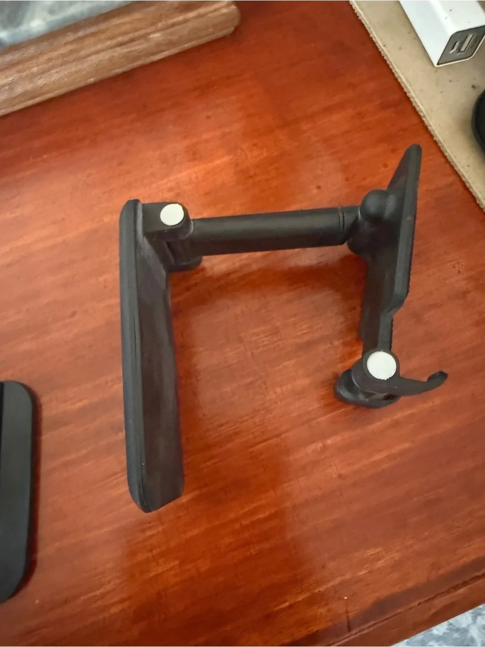Universal T28 Phone Ring Holder and Stand - Black like new 3 different pieces
